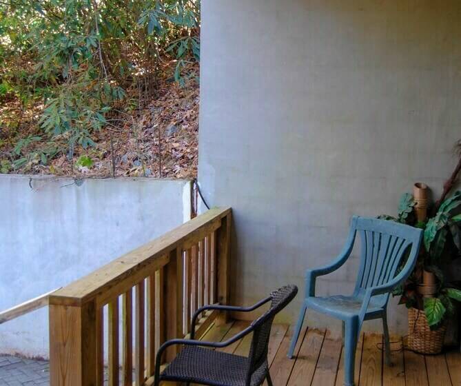 La Casa Del Amour In Sapphire