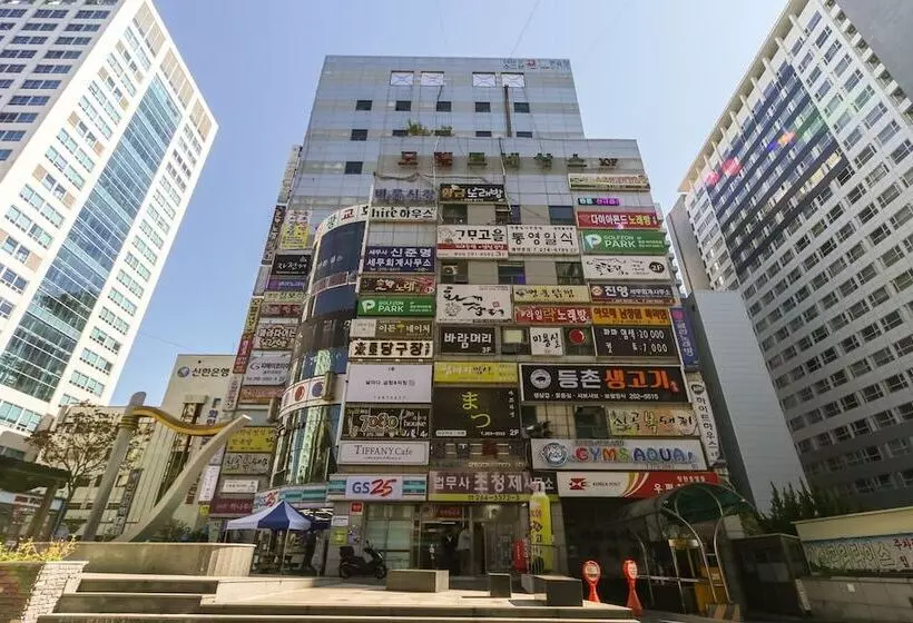 مُتل Changwon Jungang Dong Renaissance