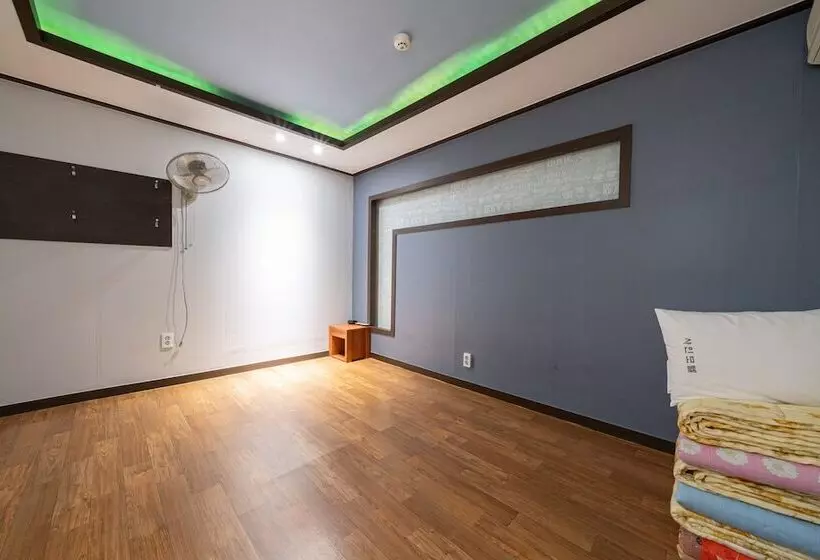 مُتل Gangneung Shintel