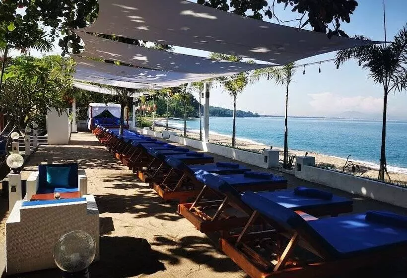 ペンション Beach Club Lombok By Bale Solah