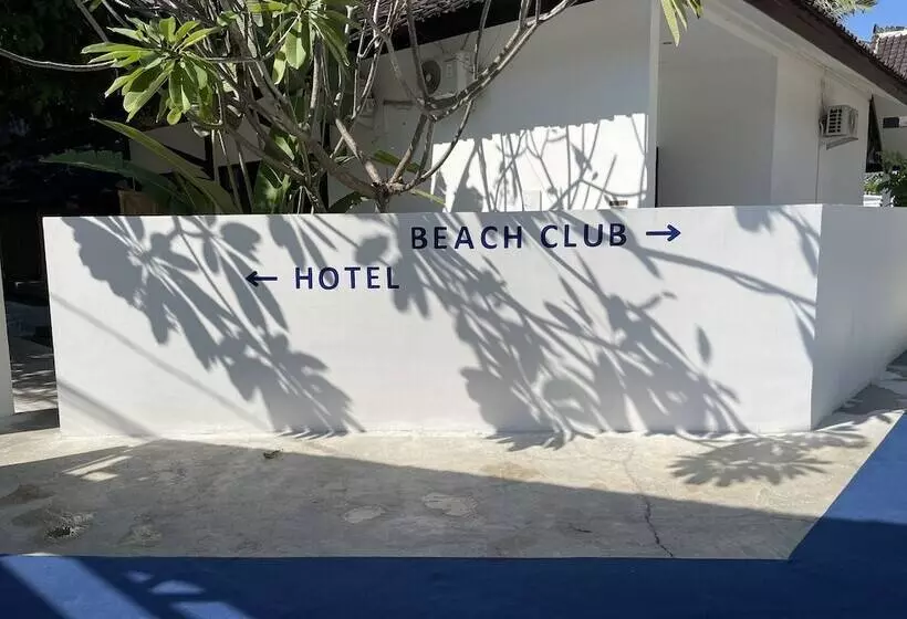 ペンション Beach Club Lombok By Bale Solah