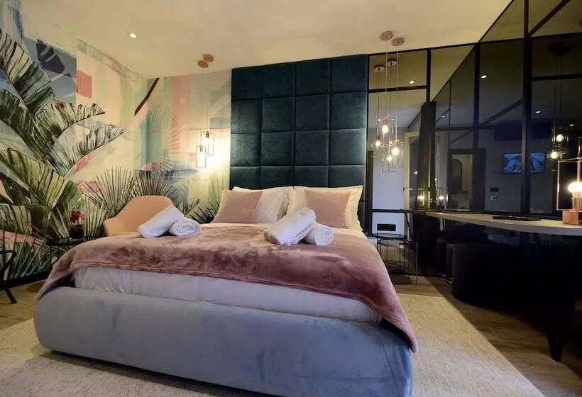 ペンション The Lion Rooms