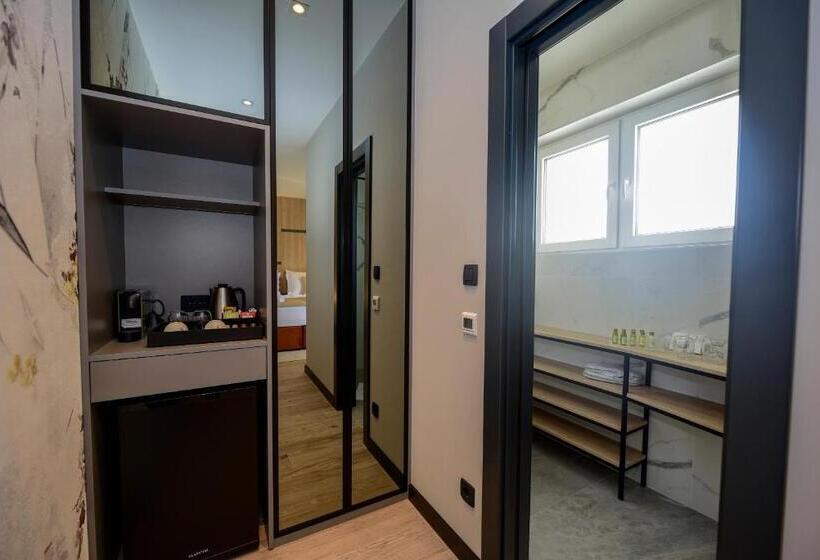 پانسیون The Lion Rooms