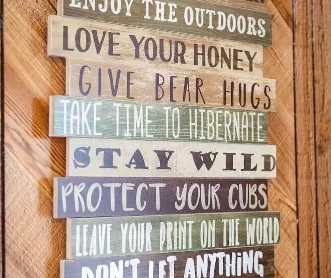 Whispering Pines Cabin   Family And Pet Friendly Abode