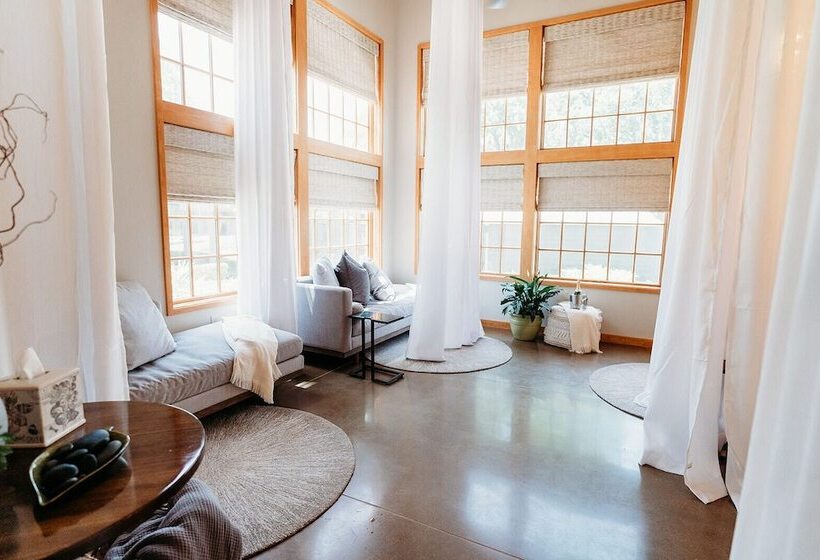 住宿加早餐  Hill Country Herb Garden