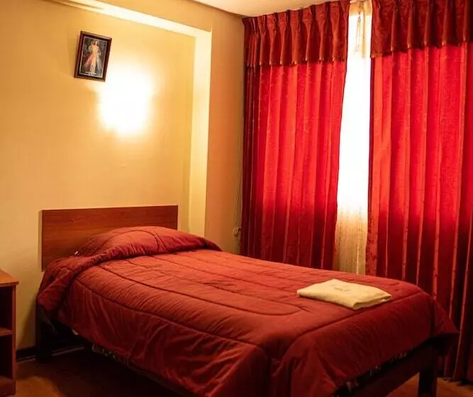 تختخواب و صبحانه Posada Real Desaguadero