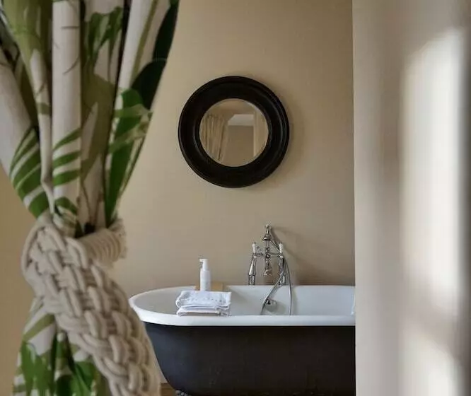 ベッドアンドブレックファースト The Derby Arms Witherslack