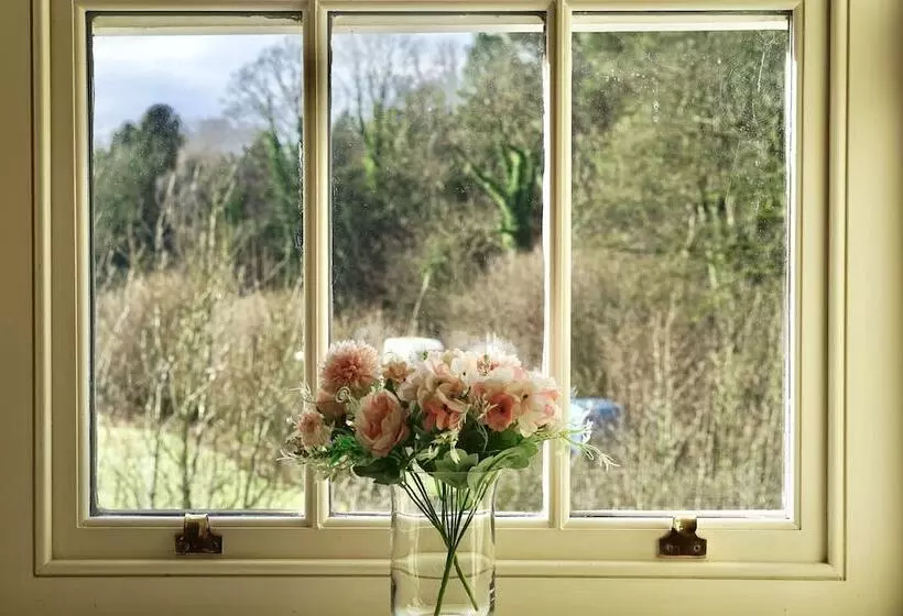 ベッドアンドブレックファースト The Derby Arms Witherslack