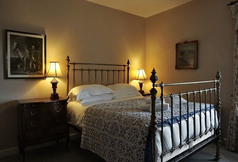 住宿加早餐  The Derby Arms Witherslack