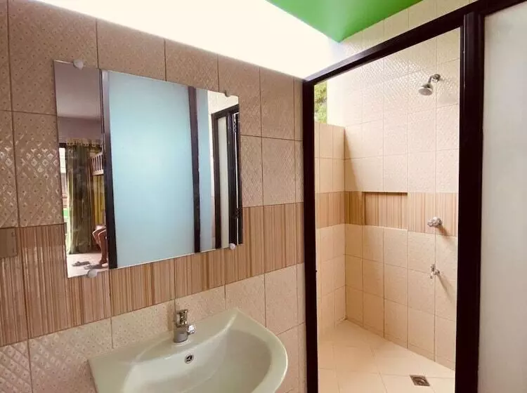 Cerca Parola Beach Resort By Cocotel