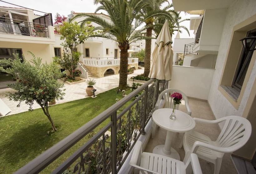 Flamingos Hotel Apartments