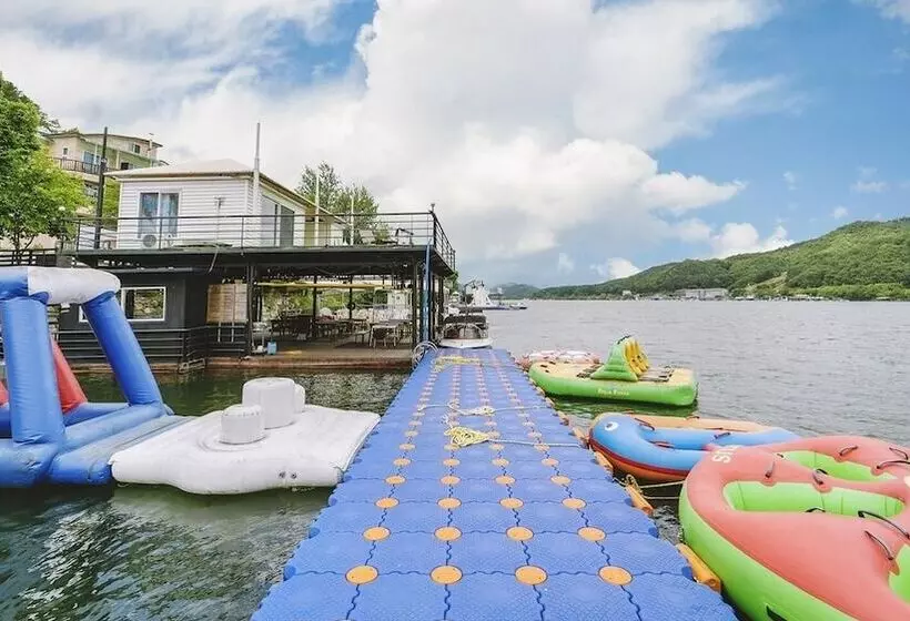 Gapyeong Lavitapensionglamping