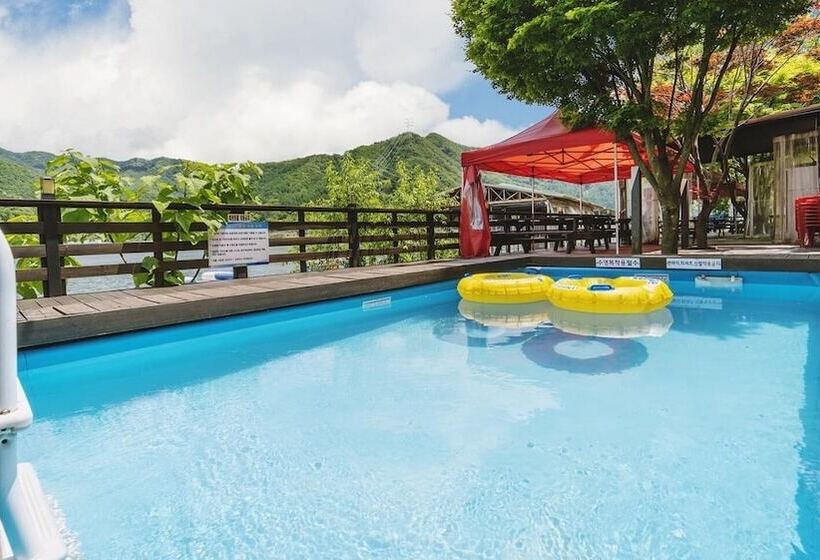 Gapyeong Lavitapensionglamping