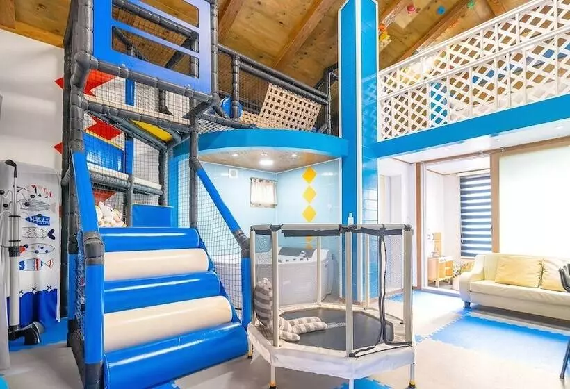 Gapyeong Lucerne Kids Spa Pension