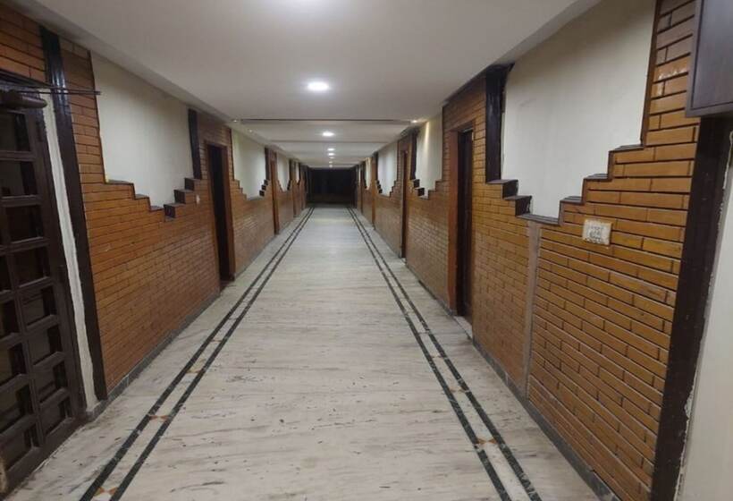 Отель New Palace, Dalhousie