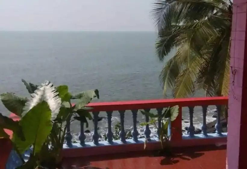 ホテル Goroomgo Om Ganesh Naik Cliff Side Guest