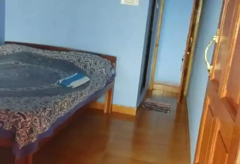 ホテル Goroomgo Om Ganesh Naik Cliff Side Guest