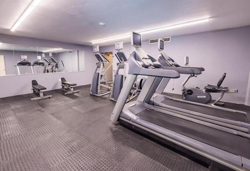 هتل Grande Beach Resort