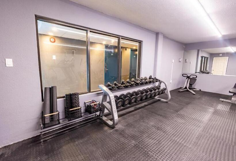 هتل Grande Beach Resort