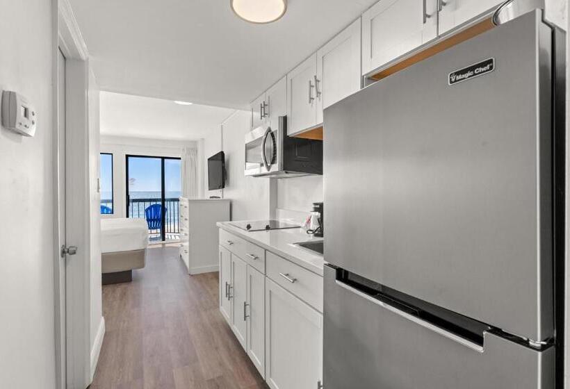 هتل Grande Beach Resort