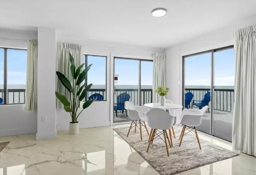 هتل Grande Beach Resort