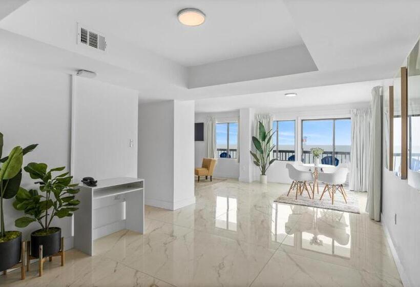 هتل Grande Beach Resort