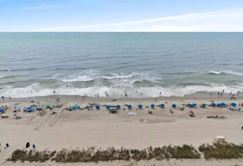 هتل Grande Beach Resort