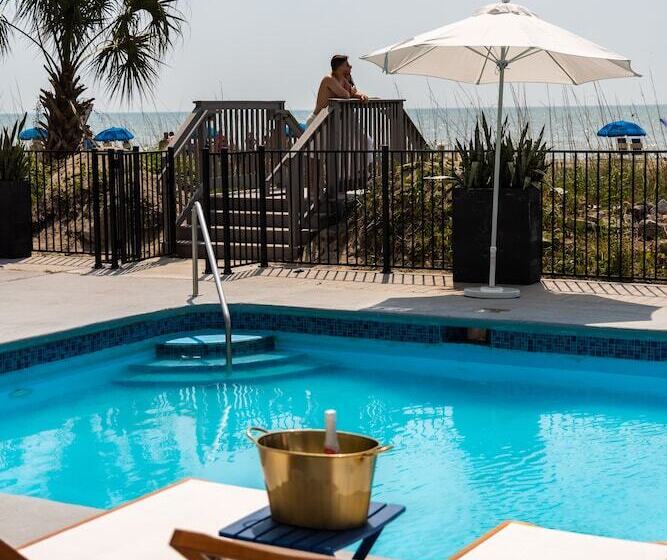 هتل Grande Beach Resort