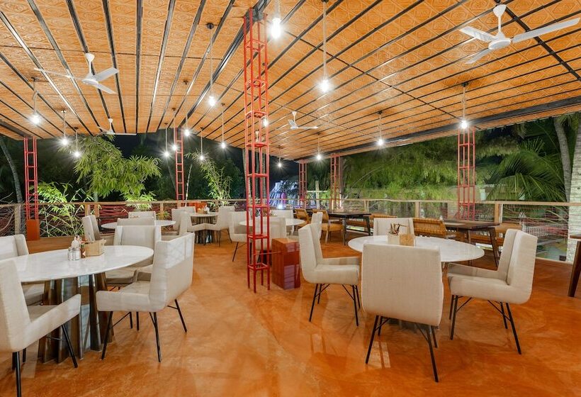 فندق Justa  Morjim Beach Resort And Spa