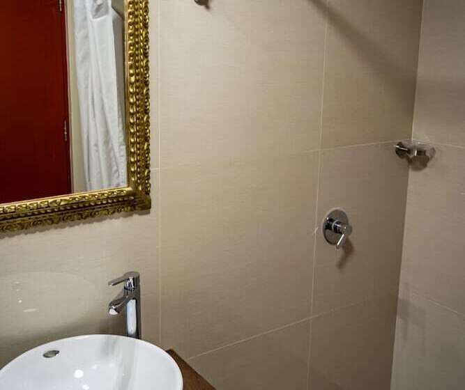 Отель Luz Garden