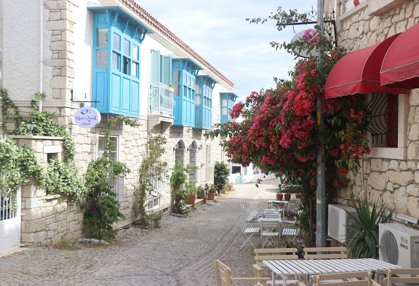 Hotel Mavi Konak Alacati