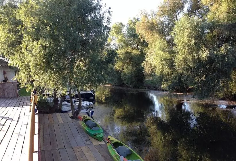 Hotelli Paradise Delta House