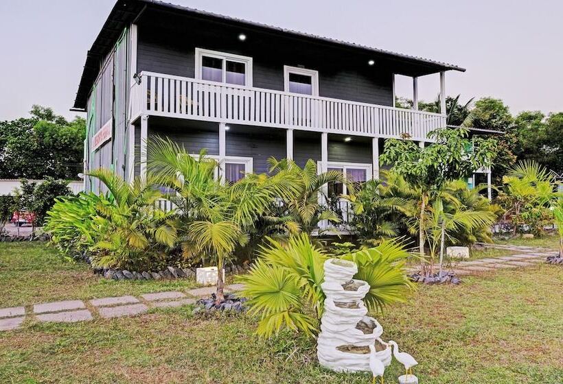 Hotelli Treebo Trend Resorte Ferro