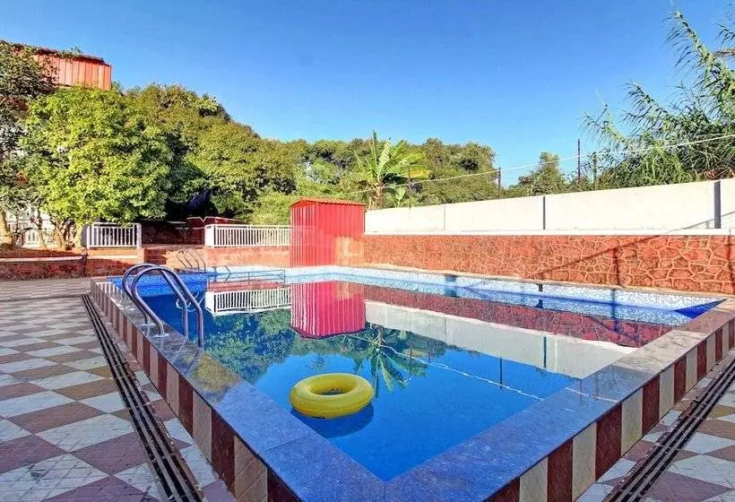 ホテル Treebo Shivay Resort