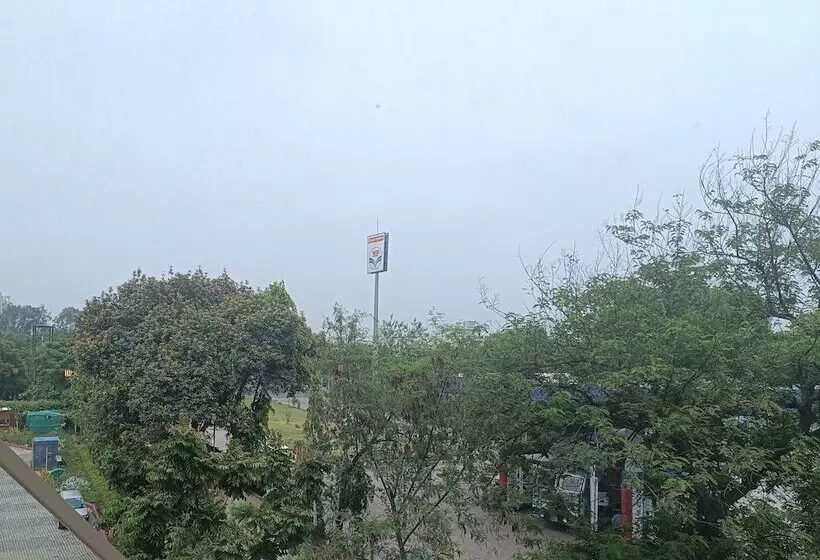 ホテル Udman Greater Noida By Ferns N Petals