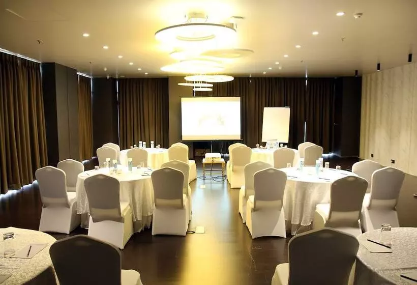 ホテル Udman Greater Noida By Ferns N Petals