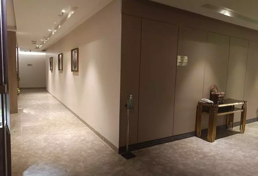 ホテル Udman Greater Noida By Ferns N Petals