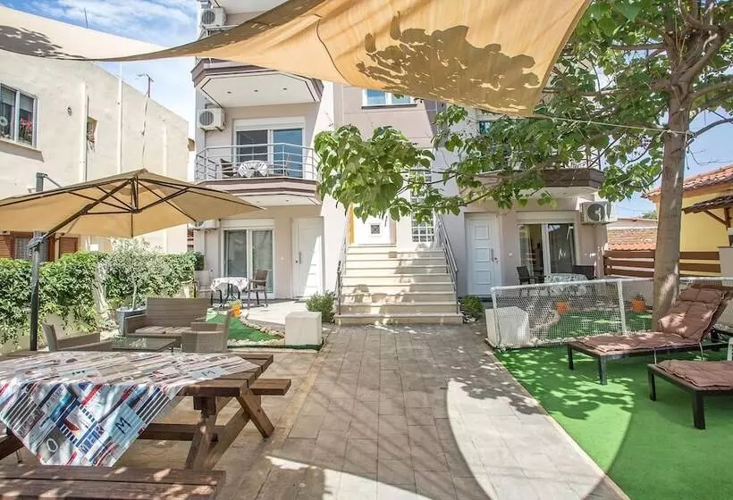 Ilida Apartments