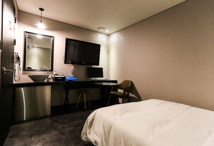 فندق على الطريق Bundang Reniel