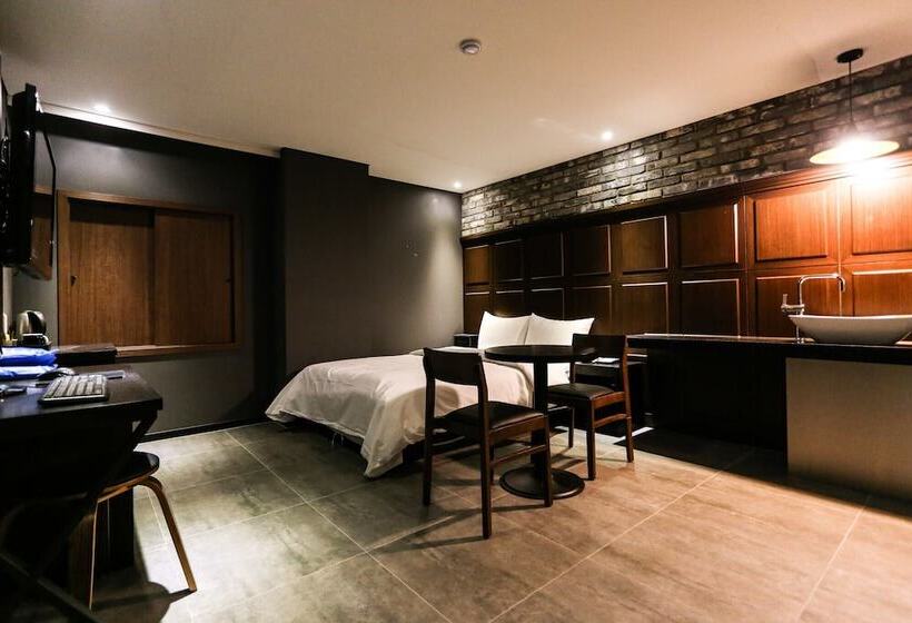 فندق على الطريق Bundang Reniel