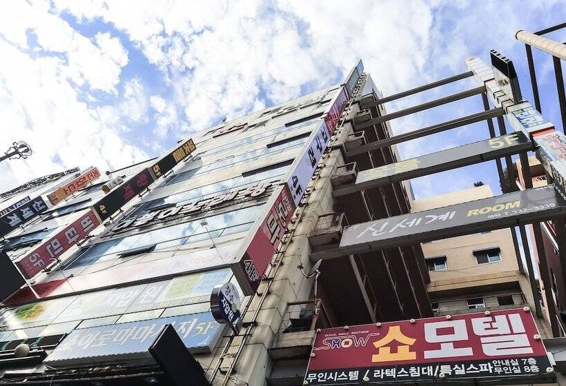 Motel Gimhae Jangyu Show