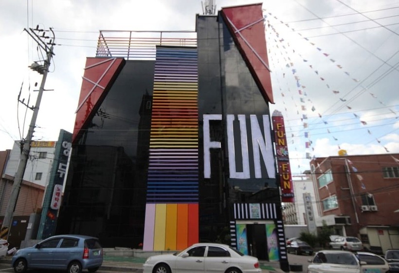 汽车旅馆  Gumi Fun