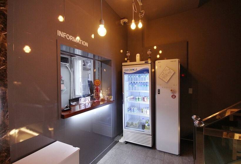 汽车旅馆  Gumi Fun