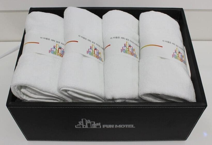 汽车旅馆  Gumi Fun