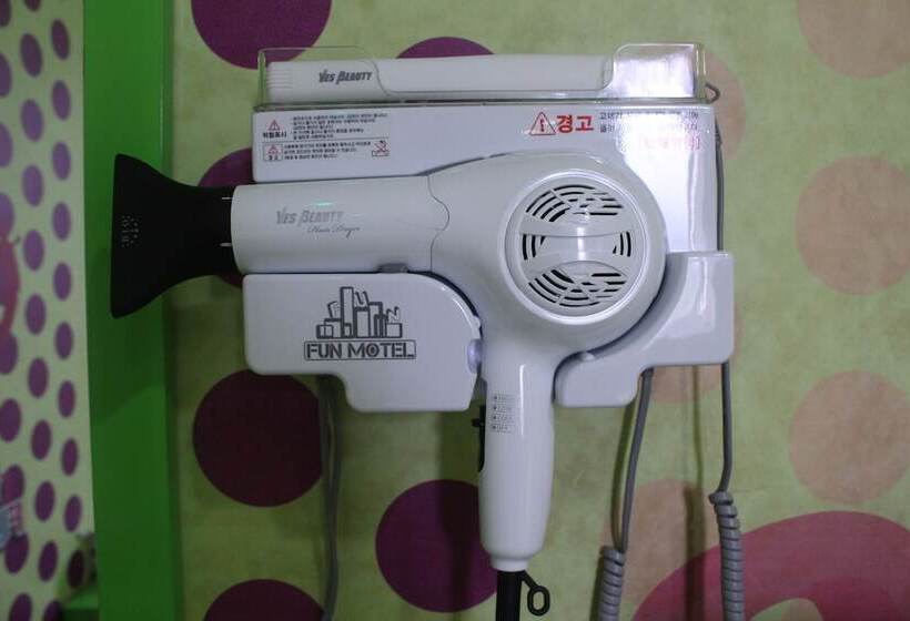 汽车旅馆  Gumi Fun