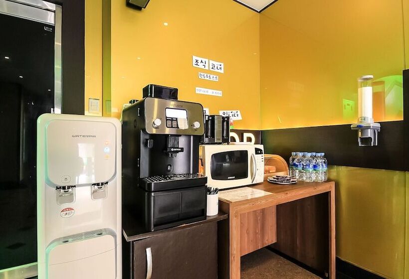 فندق على الطريق Sangju Top