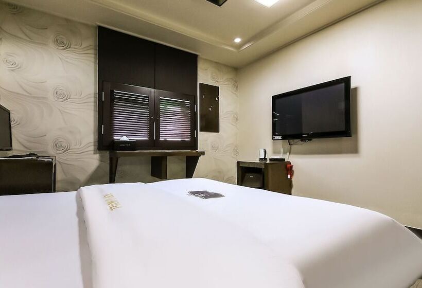 فندق على الطريق Sangju Top