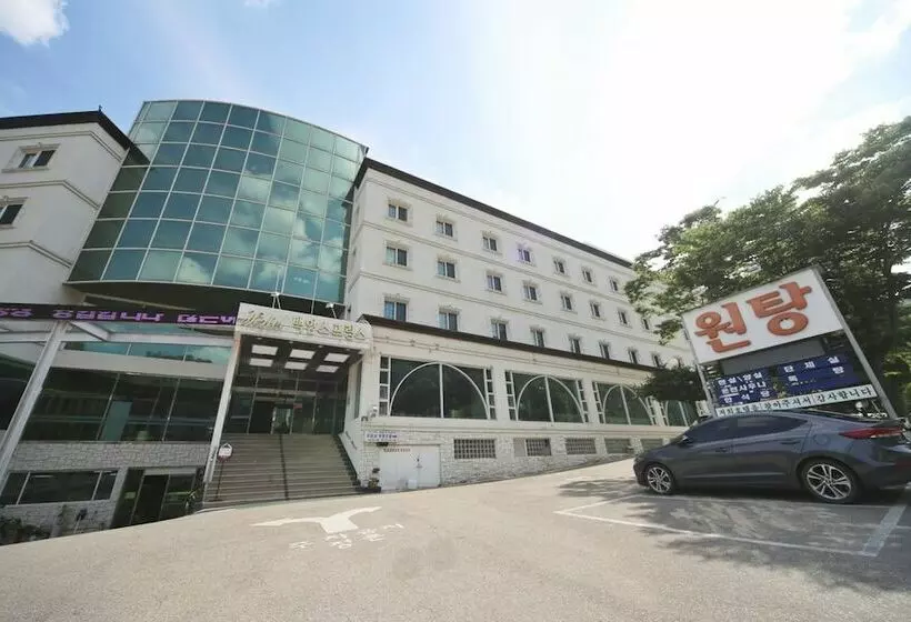 Motelli Uljin Baekam Springs