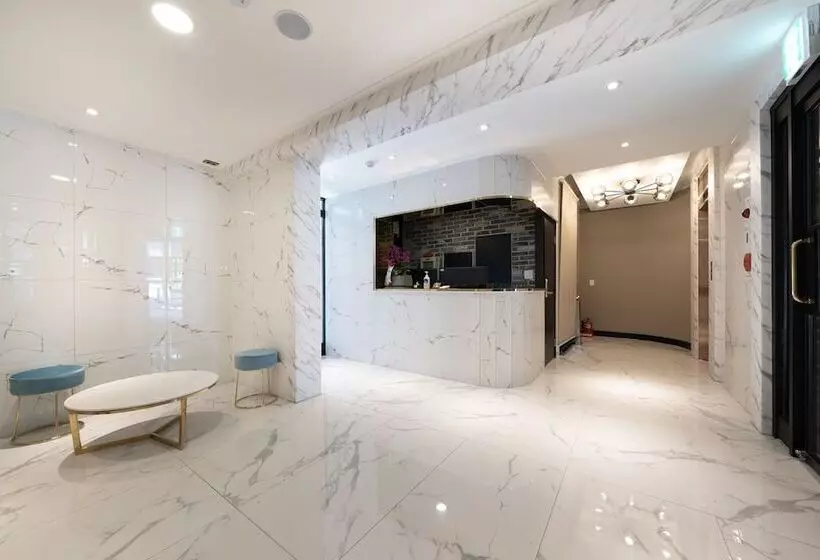 مُتل Yongin Everland Station G7