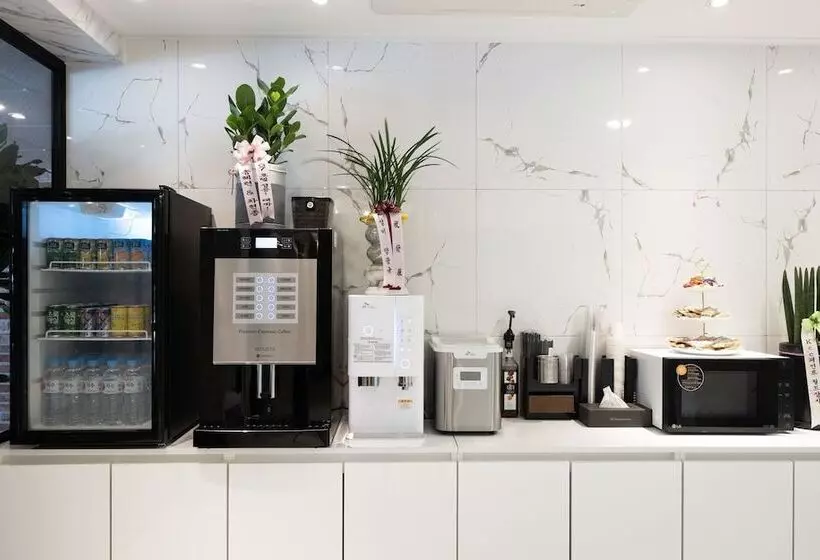 مُتل Yongin Everland Station G7